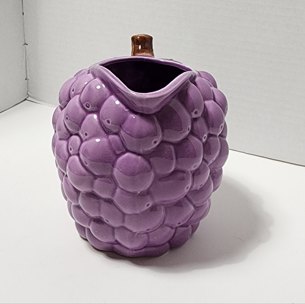 Grape pitcher - Picture 3 of 15